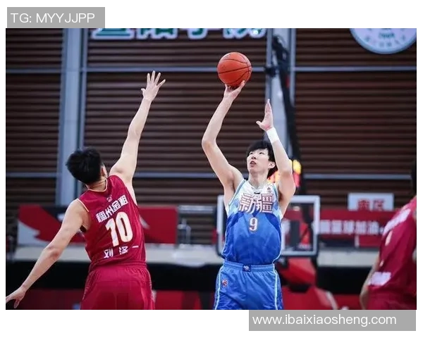 西安篮球队在世锦赛积分榜上以61分稳居第一名展现强劲实力 西安篮球队在世锦赛积分榜上以61分稳居第一名展现强劲实力