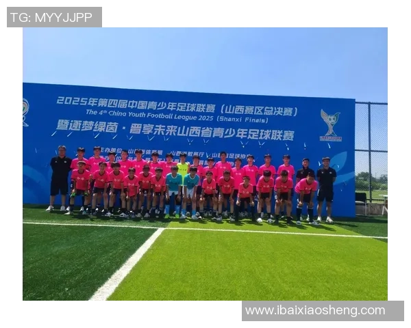 赛后分析:上海足球队与重庆足球队实力对比及比赛亮点回顾 赛后分析:上海足球队与重庆足球队实力对比及比赛亮点回顾