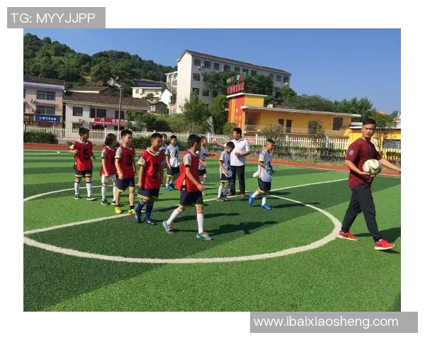 足球少年梦想启航卡通形象展现青春活力与激情 足球少年梦想启航卡通形象展现青春活力与激情